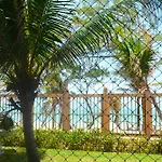 Araça Flat - Beira mar - Apto104 Térreo frente mar